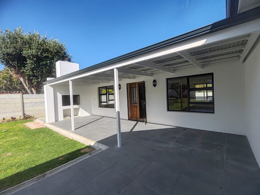 3 Bedroom Property for Sale in Klein Berlyn Western Cape